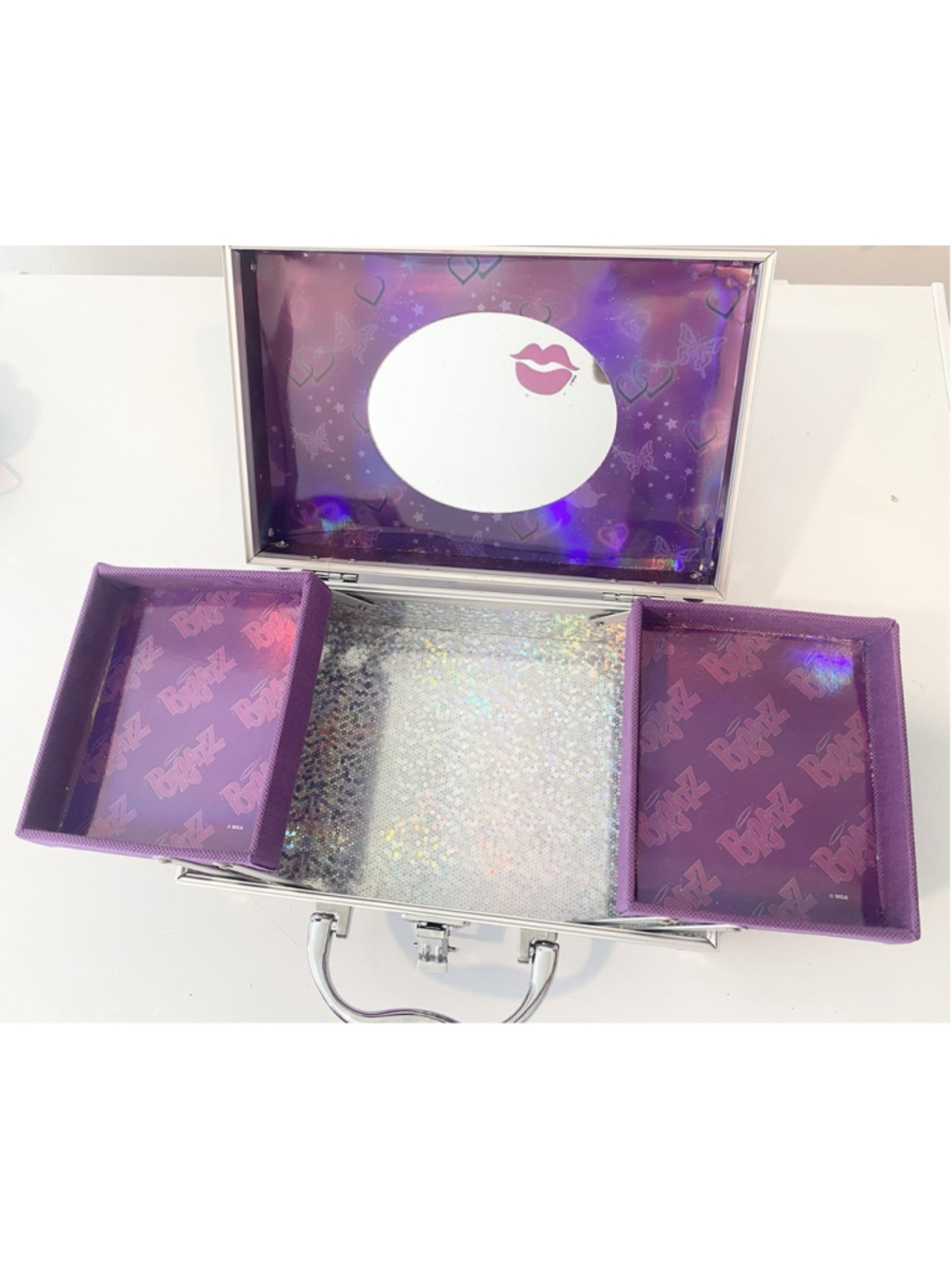 Bratz Townley Girl Makeup Train Case Purple Glitter Vanity Storage Case Only - Picture 4 of 9